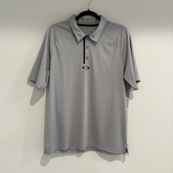 Oakley Other - Oakley Men’s Gray Golf Polo Shirt